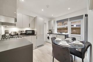 Stylish 2BR Apartment, 10 min drive to Wimbledon Championships - 2