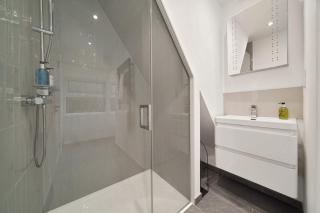 Stylish 2BR Apartment, 10 min drive to Wimbledon Championships - 4