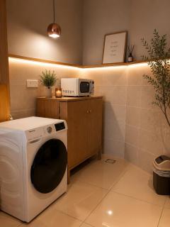 Sunset SeaView Suite at The Shore Kota Kinabalu wt Washer Netflix - 8