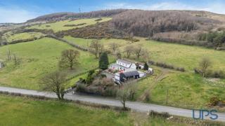 Scenic 3BR Retreat with Countryside Views - 6