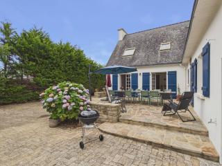 A 800 m du port -Maison avec terrasse bbq- 12 pers - 5