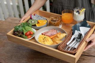 Taryn Tara Cafe and Stay - 5