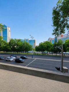 Bodomzor Metro 2-Room Apartment - 9