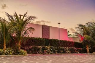 Privada Stays - Private Pools & Colorful-Chic Boutique Hotel - Palm-Eagle Beach - 4
