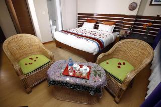 Truly Asia Boutique Hotel - 4