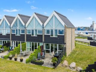 Holiday Home Suna - 95m from the sea by Interhome - 7