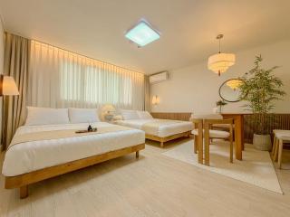 Sillim, 5 minutes from Seowon Station, 20 minutes Gangnam, family trip,cozy - 0