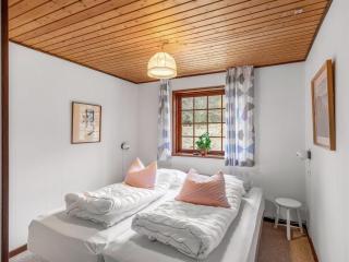 Holiday Home Saxe - 1km from the sea by Interhome - 2