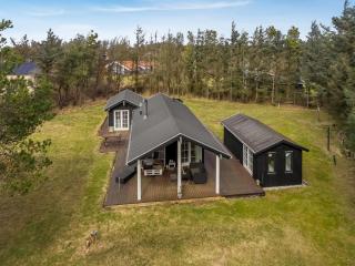 Holiday Home Anita - 400m from the sea by Interhome - 4
