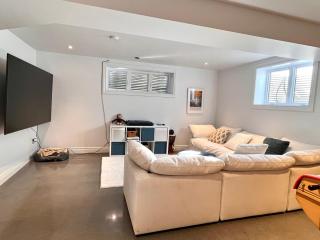 Big House with 5 bedrooms in NDG Montreal - 1