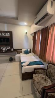 Kubo By Convivial Indore - 4