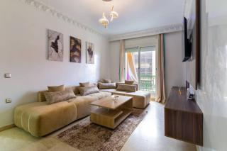 Gueliz Great Apt with Pool Self Check In 24 7 Security - 8