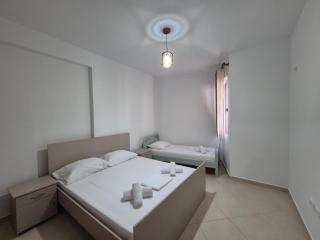 Vlora Family Apartments 12 - 8