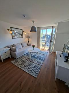 Holiday House Apartments - 4