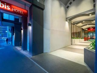 ibis Melbourne Hotel and Apartments - 9