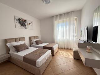 E&S Apartment - 3