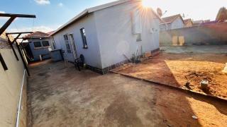Anthea House - 5