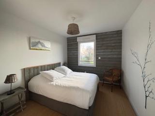 Maison en bois cosy avec vue mer dans la baie du mont St Michel - 4