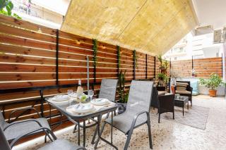 Kalamata's Urban Oasis with Private Balcony - 6