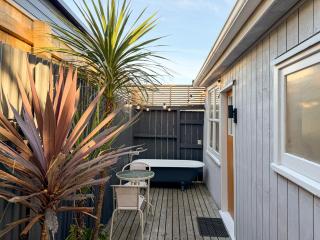 Outdoor Bath Under the Stars, Couples Escape - 5