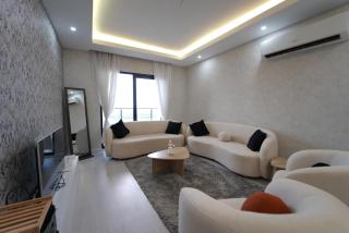 Cozy Family Apartment - 0