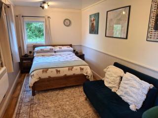The Cabin, Stronua. A beautiful 1 bedroom cabin. - 8