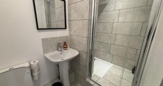Modern Double Room - Smart TV - Fast WiFi - 1