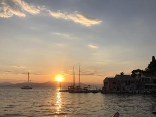 Loggos Harbour Suites - 9