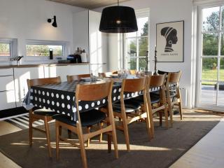 Geschmackvolles-Ferienhaus-mit-hochwertiger-Einrichtung - 8