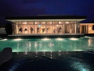 SeniFantasi Apartment with large pool Cerrado Southville City Bangi Dengkil - 6