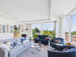 Panoramic Ocean & Fairway Views At Sayward Hill - 9