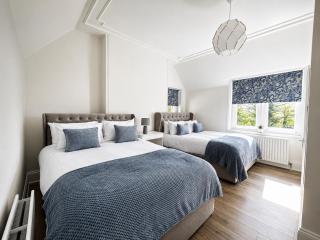 Chowdene Lodge Estate - 5