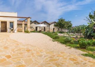 Masseria Murrieri with pool - 9