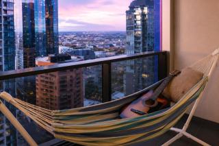 Edition Residence 2BR City Views Gym, Pool, Sauna and Spa - 2