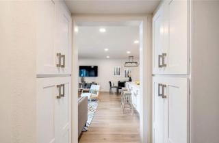 Three Bedroom Coastal Residence with Ocean Views - 8