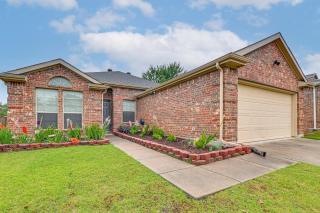 Great for Traveling Nurses! Charming McKinney Home - 8