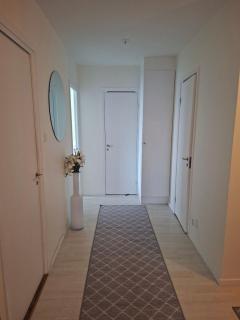 Cozy Room in Charming Farsta Apartment - Perfect Family Retreat - 2