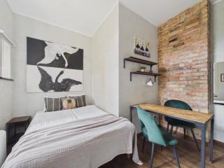 Rustic City Centre Studio - 1km from Old Town - 7