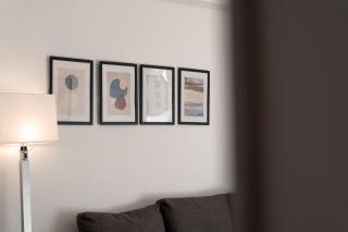 Riviera 1BR - 8 min Niarchos SNFCC by TwentyTwo - 2