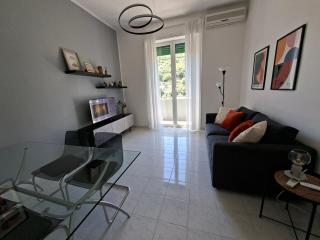 Como Vibe House - modern apt 5 min walk to center - 9