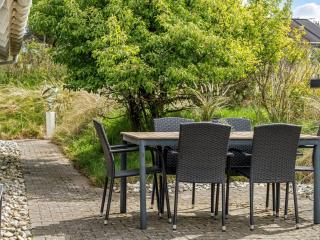 Holiday Home Gunhilde - 1-2km from the sea by Interhome - 5