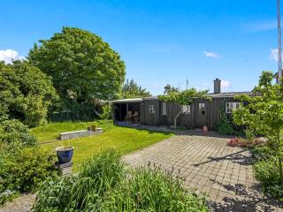 Holiday Home Emma - 700m from the sea by Interhome - 4