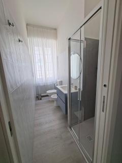 Como Vibe House - modern apt 5 min walk to center - 1