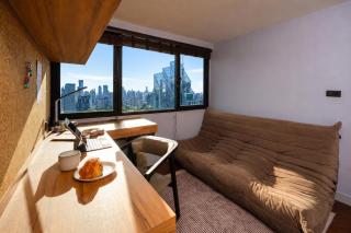 Penthouse KingBed: 5minBTS Balcony 1GbWiFi - 8