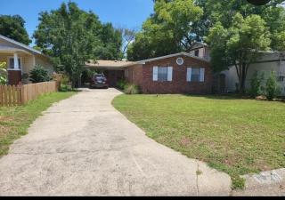 Pensacola Paradise - 3BR 2Full Bath cottage in upscale area 5 min to beach and downtown - 9