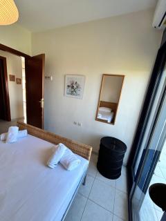 Coconut Apartment Kallithea - 5
