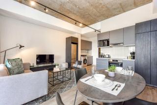 The Lineal 326 - Comfortable City 1BR Sandton Central Pool Access - 8