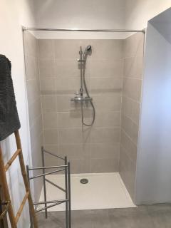 Appartement 2 pers neuf en centre ville-vue pano - 5
