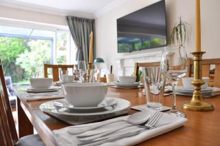 Spacious 4-bedroom townhouse in the city center with free parking - Oxford - 6