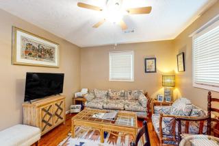 GG's Place - 8